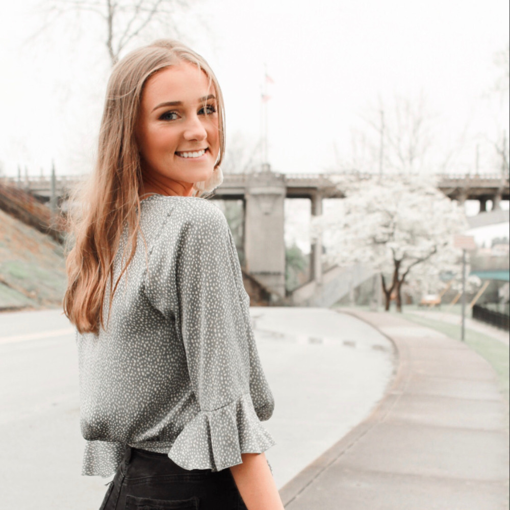 Meet your Posher, Posh